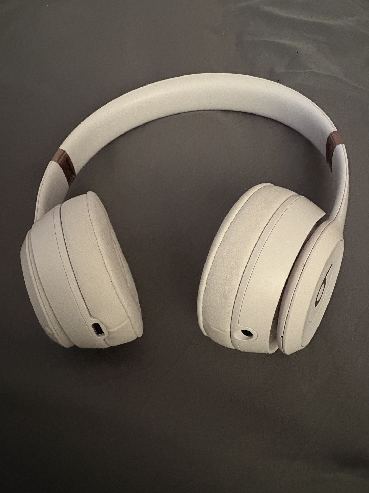 Cloud Pink Solo 4 Beats