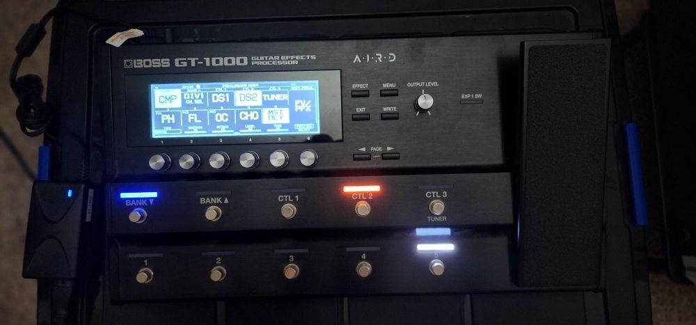 Boss Gt1000 Multi Effects Pedal