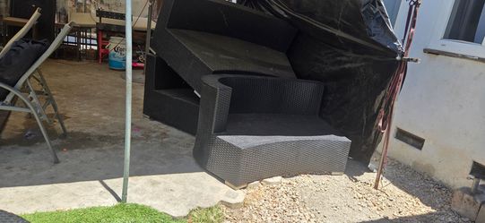 Furniture set