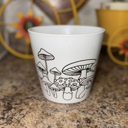 Mushroom Planter Embossed with Hole Matte Pot Clay