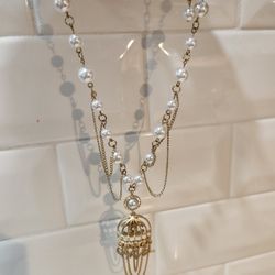 NEW Gold Toned Pearl  Cage Cc  Necklace 