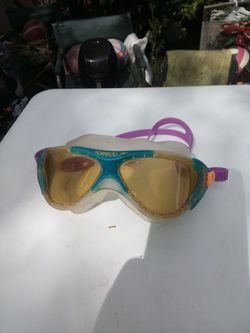 !! Swimming Goggles