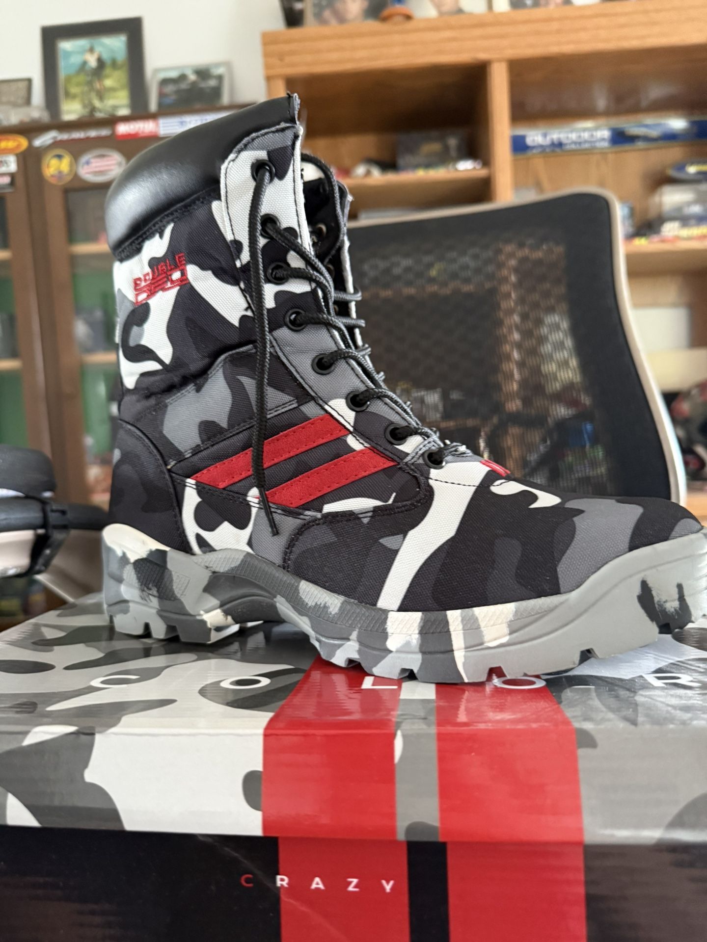 Camouflage Boots  (Men’s 10.5)