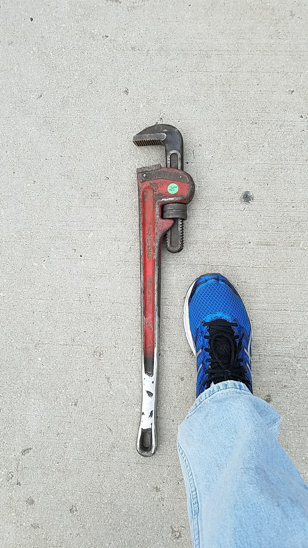 24" RIGID PIPE WRENCH