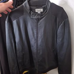 Kenneth Cole Leather Jacket Size Xl $50 Pickup In Oakdale 