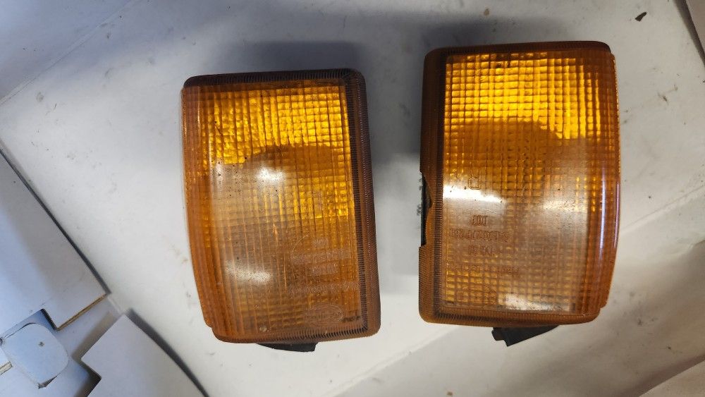Volkswagen Scirocco 82-88 VW OE Turn Signals Hella