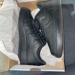 Black Air Forces 