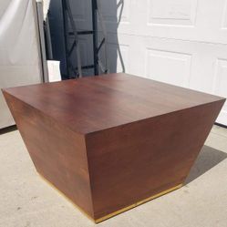 Coffee Table  - Excellent Condition 