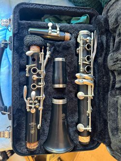 Yamaha 255 Clarinet with Case