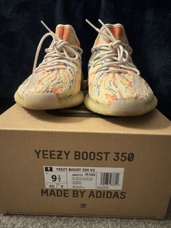 YEEZY BOOST 350