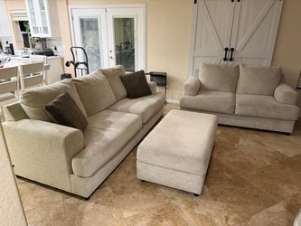 3 Piece - Sofa/Love Seat/Ottoman
