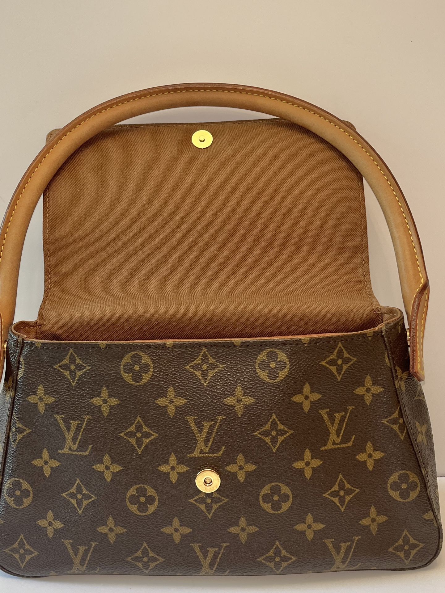 Louis Vuitton Mini LOOPING handbag Brown, Monogram M51147