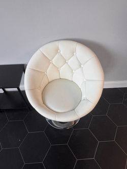 Accent chair