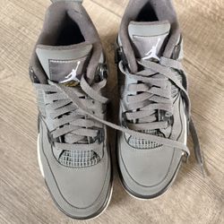 Jordan 4 Retro Cool Grey 2019 Size 7Y Pre-Owned