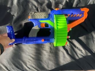 Dart Zone Drum-Fed Blaster w/ Darts