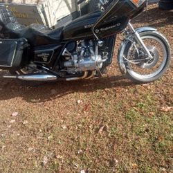 1987 Honda Goldwing interstate