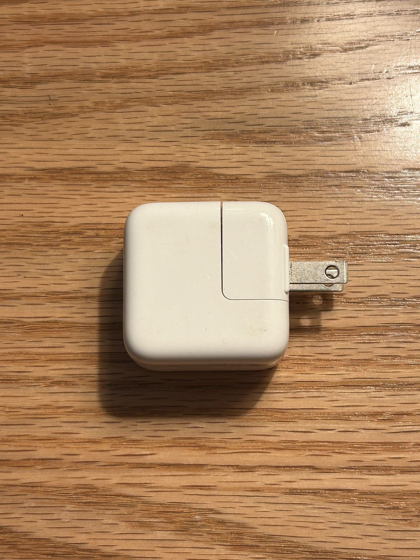 iPad/iPhone Charger Cube