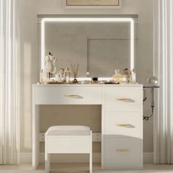 Makeup vanity 