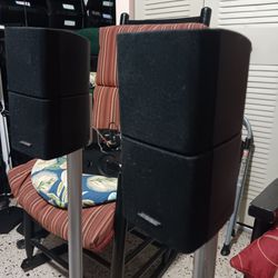 BOSE DOUBLE CUBES SPEAKER WITH STANDS