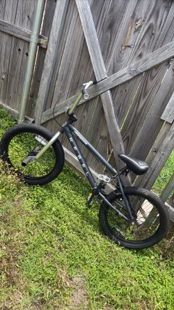 Black 30” BMX Rebel Mongoose