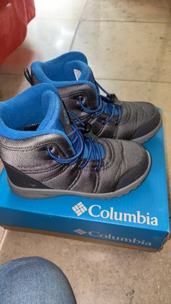Snow boots