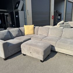 Sectional Couch 