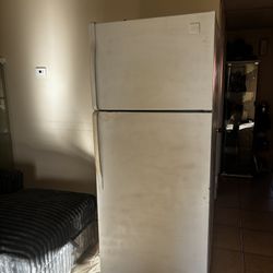 FREE FRIDGE