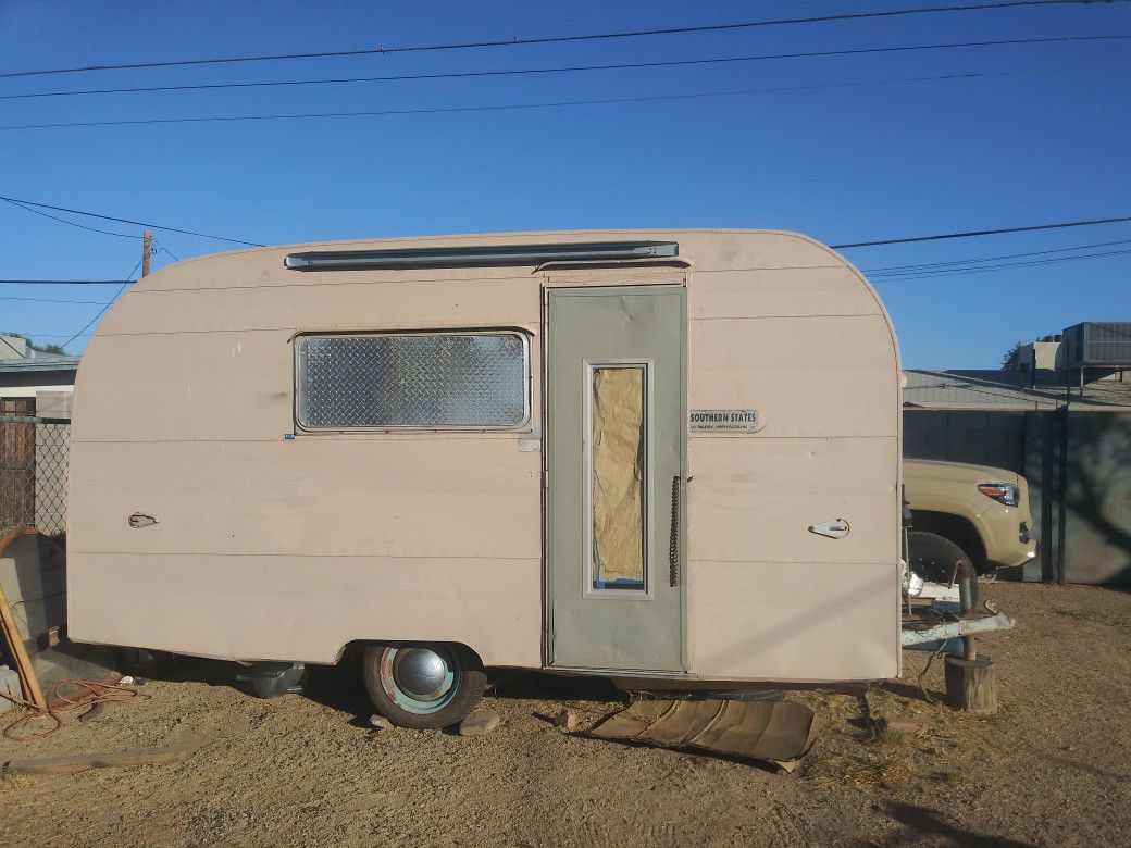Vintage 1950's RolloHome teardrop camper trailer