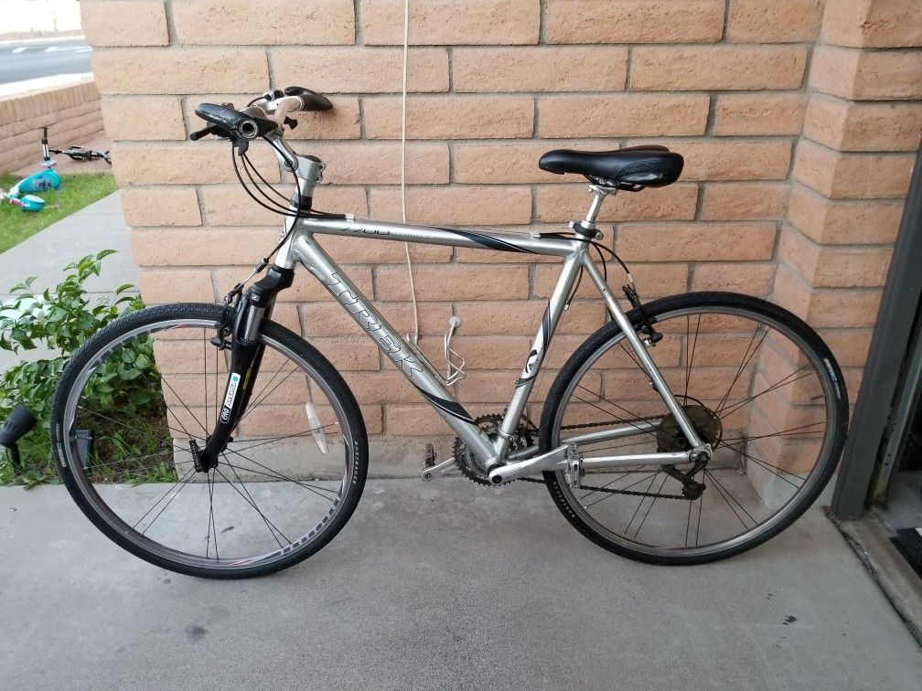 Trek 7700 Multitrack Hybrid Bicycle for Sale in Mesa AZ OfferUp