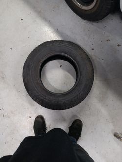 New Good Year Tire 215-75-15