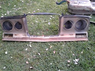 Jeep Waggoner 1973. Front clip. 200.00