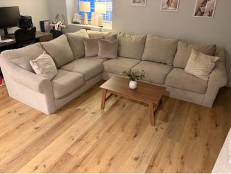 Sectional set