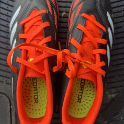 Adidas Predator 7”