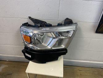 2019 - 2022 RAM 1500 Right Passenger Headlight Headlamp