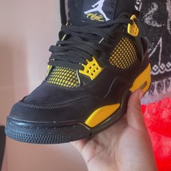 Retro 4s 