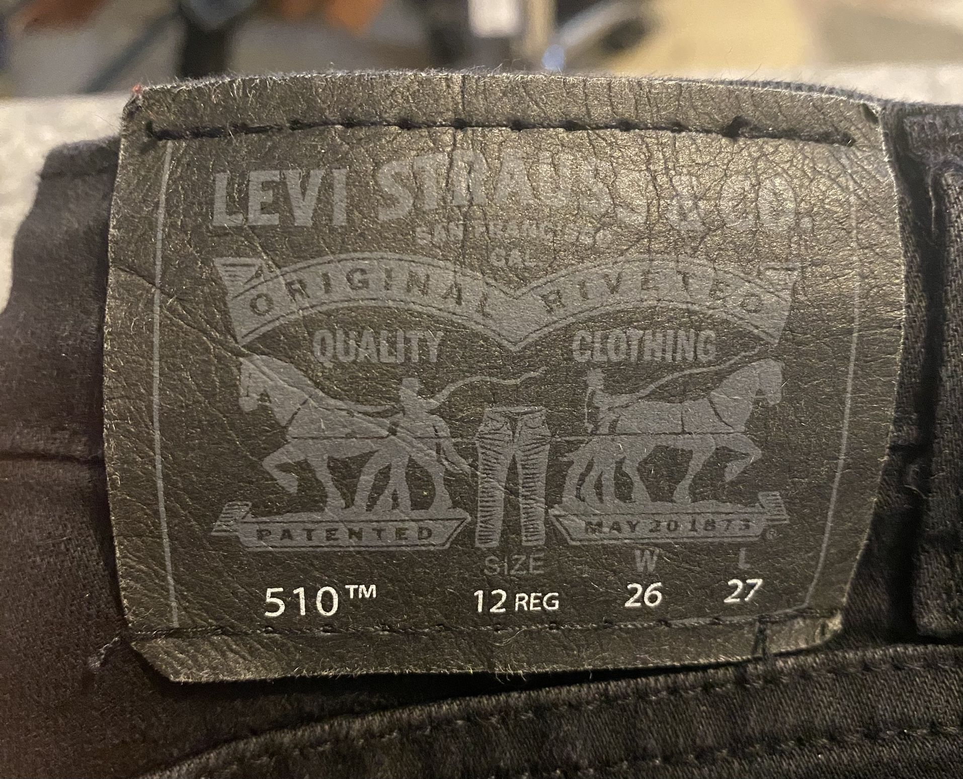Levis 510 Jeans Mens 26x27 Skinny Fit Black Denim Pants.