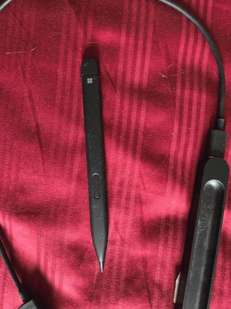 Surface Slim Pen W/ Charge Base