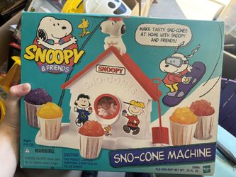 Snoopy Snow Cone Machine 