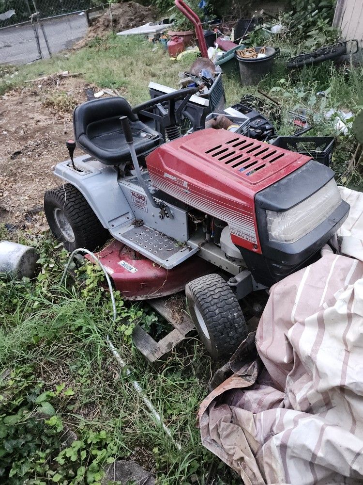 Craftsman Signature 2000 Ride On Mower