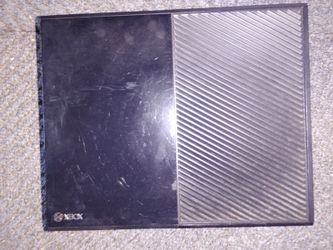Preowned Xbox with cords