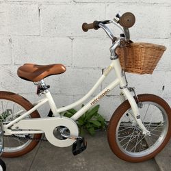 Beautiful Retrospect. Girls Bike  16 Inch Tires 