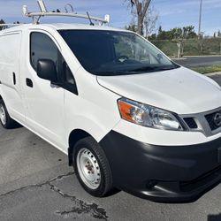 2015 Nissan Nv200
