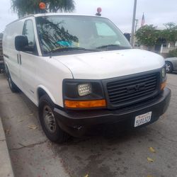 Chevy Express 2500 06