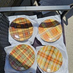 Pier 1 Glass Plaid Plates. Two Of Each Pattern. Total 8 Pcs