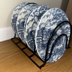 vintage plates w/ hanging wall rack