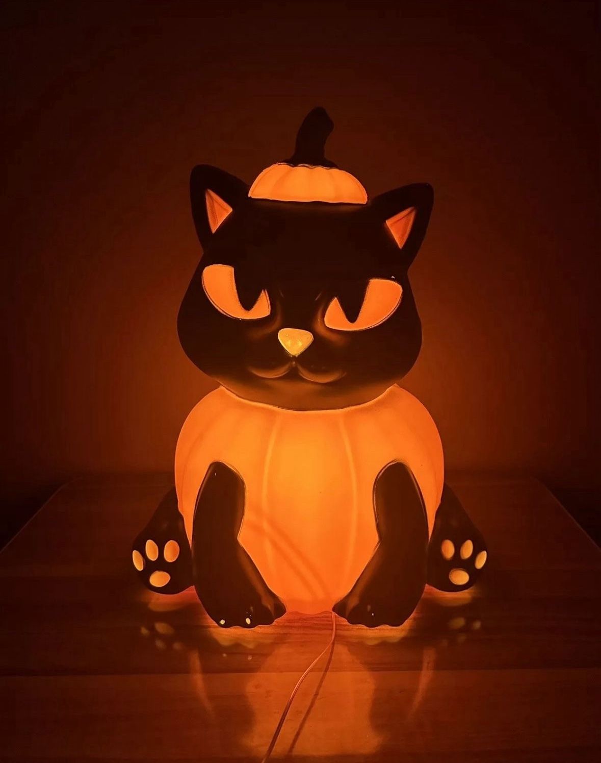 New 2024 Target Hyde & EEK! Pumpkin Cat Blow Mold $20