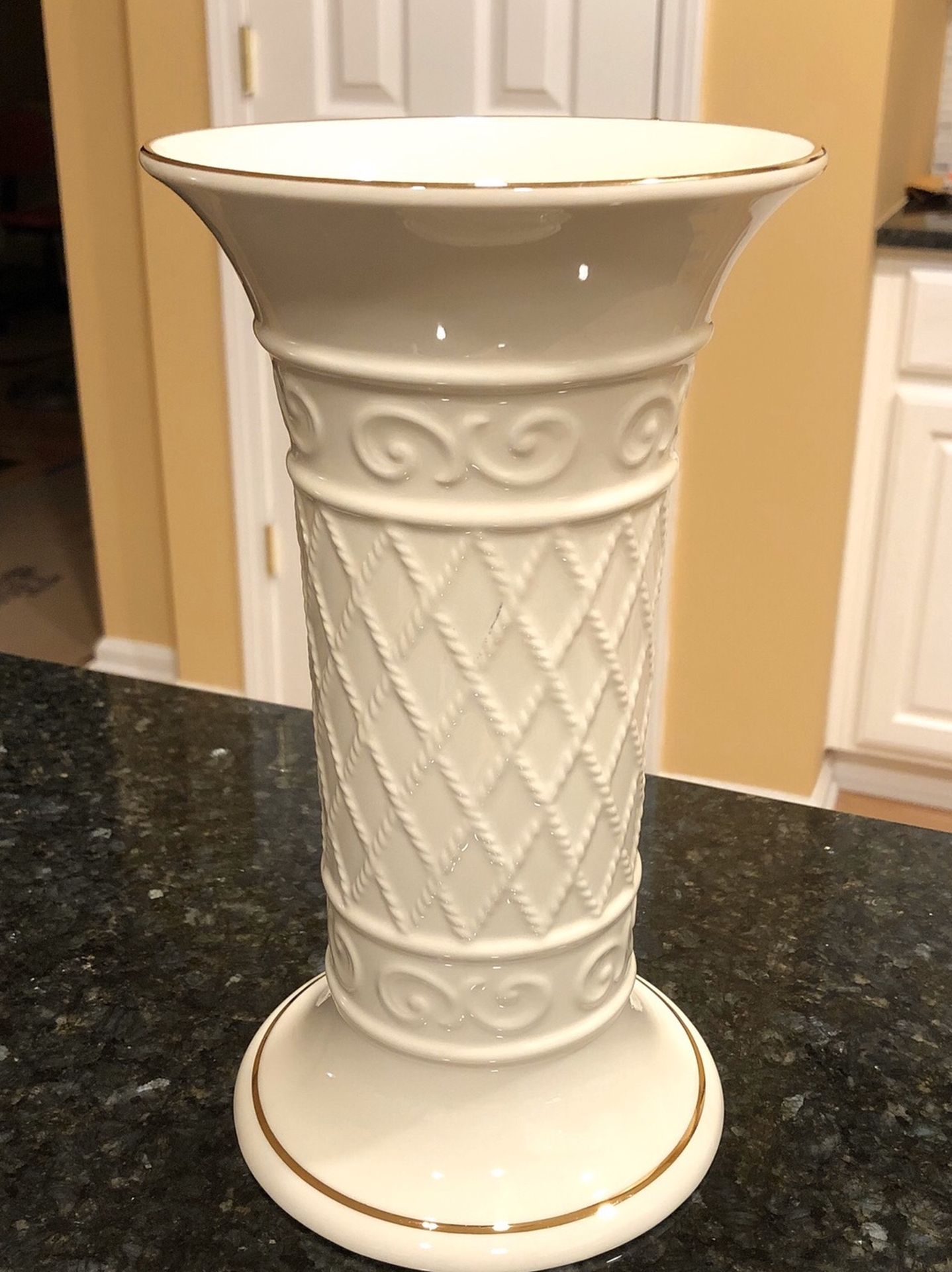 Lenox Criss Cross Medium Vase