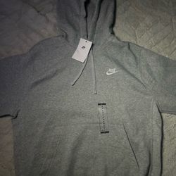 Nike Sweatshirt Grey Hoodie NWT Size Medium Men’s Clothes Unisex Pullover Sweatshirt