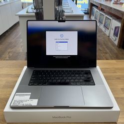 16" MacBook Pro M1 Max 10 Core * 32GB RAM * 1TB SSD  * Financing Available 