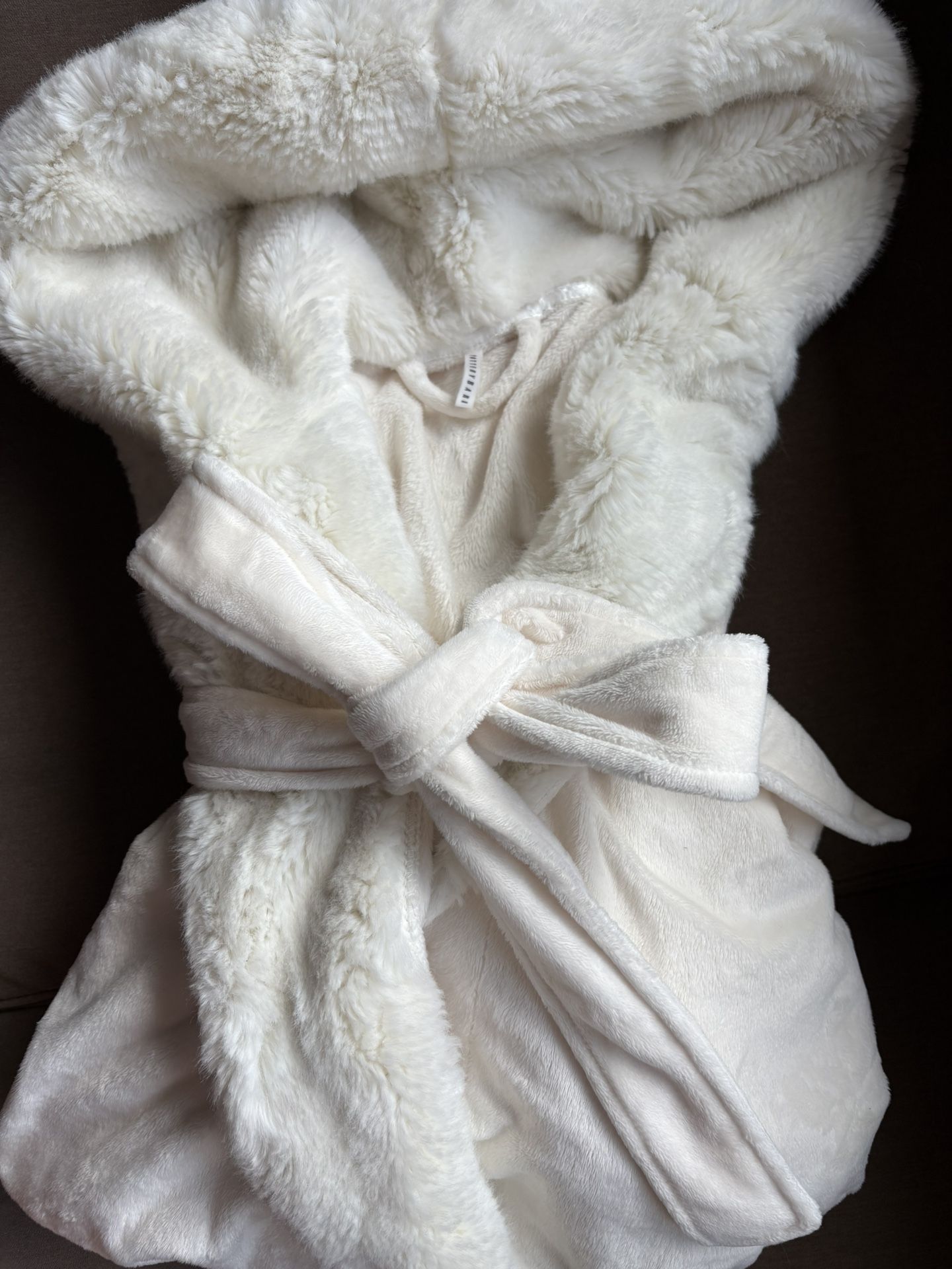 Pottery Barn Faux Fur Robe M/L